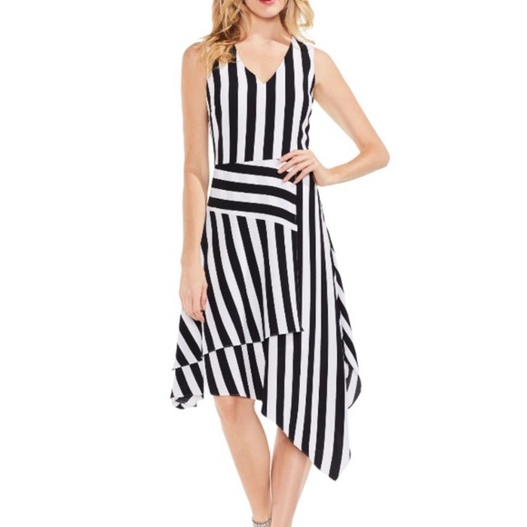 Gorgeous Vince Camuto asymmetrical dress - Picture 1 of 9
